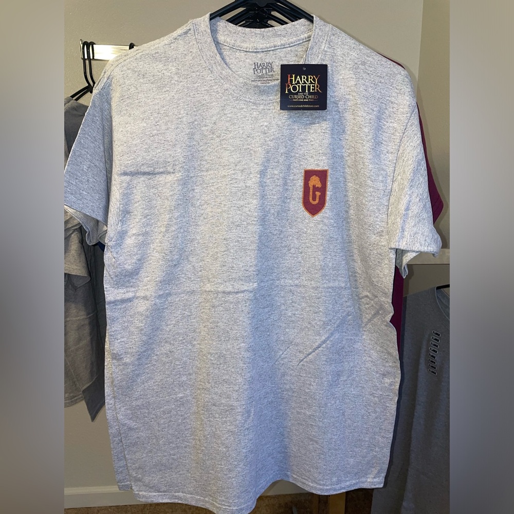 Harry Potter & the Cursed Child Gryffindor grey T-Shirt